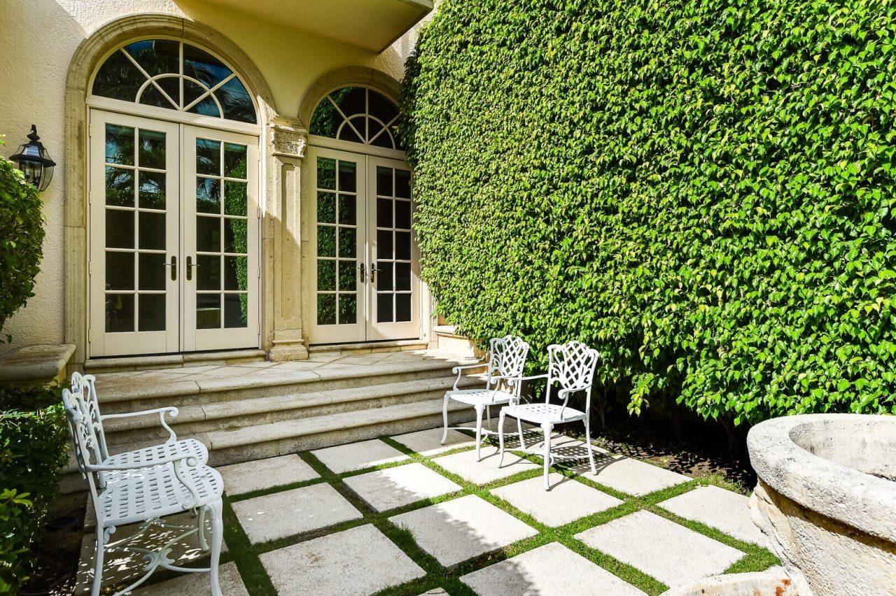 401 Chilean Avenue, Palm Beach, FL 33480 Photo