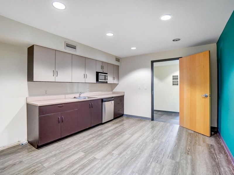 3927 Brotherton Road, Cincinnati, OH 45209 Photo 52