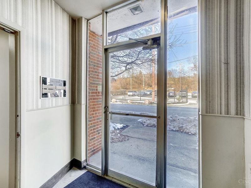 3927 Brotherton Road, Cincinnati, OH 45209 Photo 63