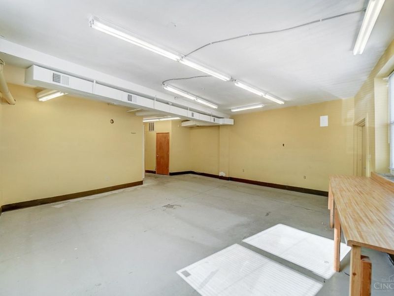 3927 Brotherton Road, Cincinnati, OH 45209 Photo 95