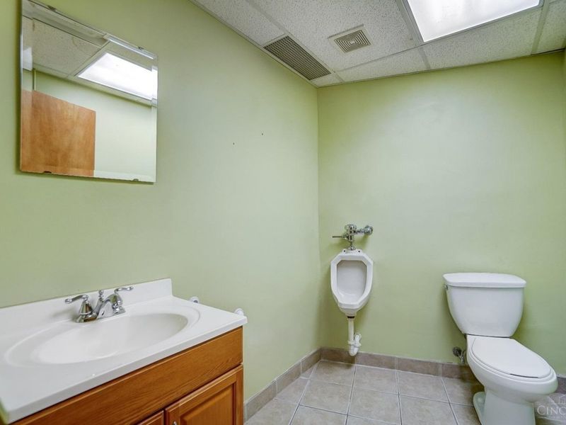 3927 Brotherton Road, Cincinnati, OH 45209 Photo 96