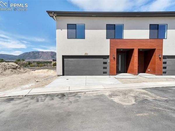 241 N Front Street, Unit 101, Monument, CO 80132