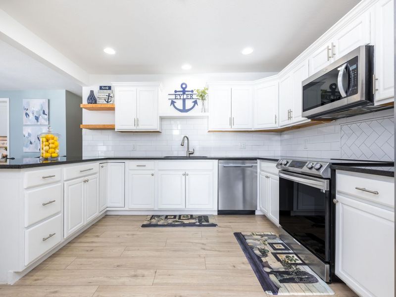 11546 Horseshoe Channel Drive, Lakeview, OH 43331 Photo 17