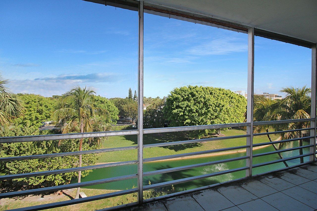 300 Waterway Drive S, Unit 407, Lantana, FL 33462 Photo