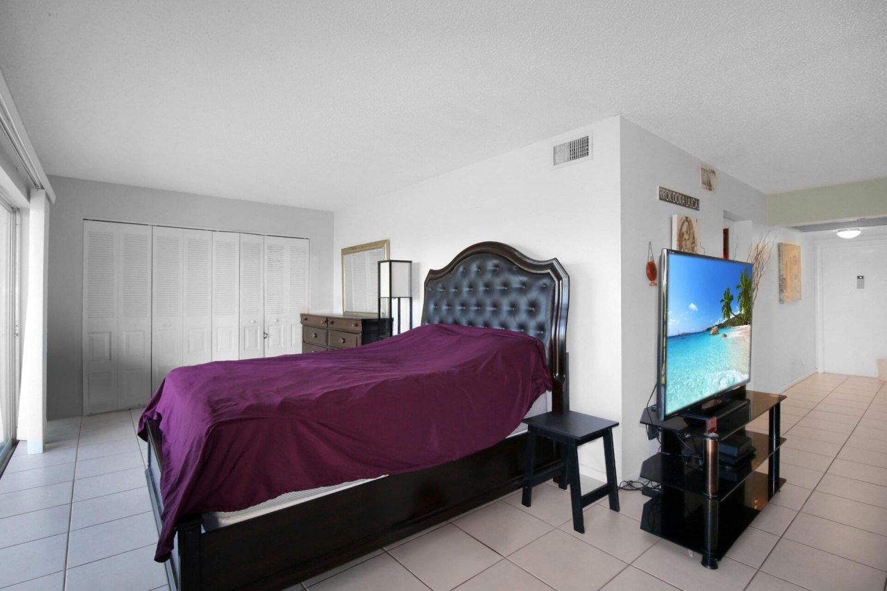 300 Waterway Drive S, Unit 407, Lantana, FL 33462 Photo