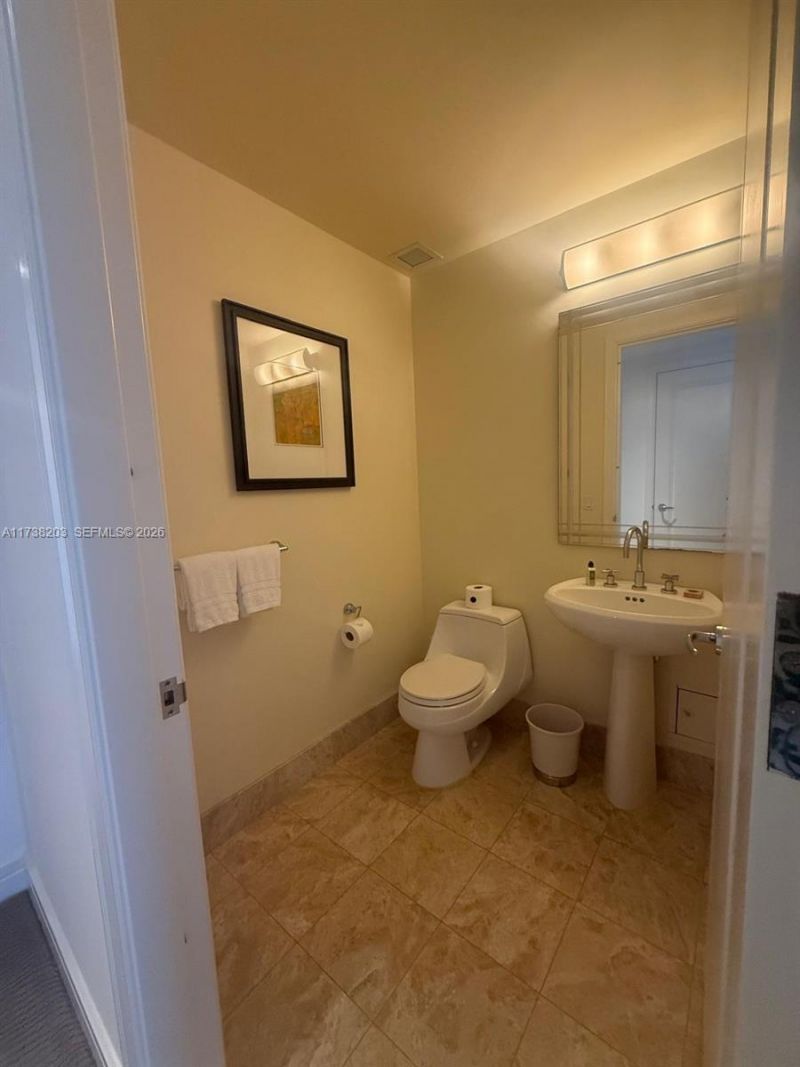 1435 Brickell Ave, Unit 3506, Miami, FL 33131 Photo