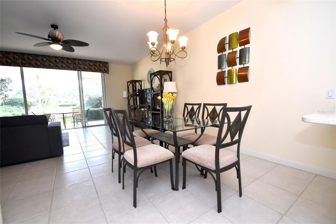 7624 Bergamo Avenue, Unit 4B, Sarasota, FL 34238 Photo