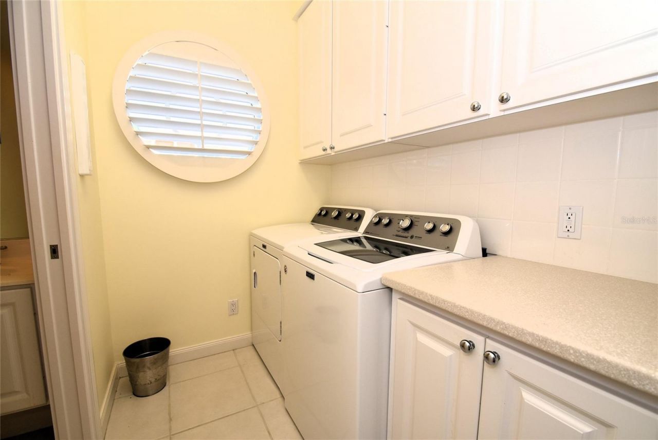 7624 Bergamo Avenue, Unit 4B, Sarasota, FL 34238 Photo