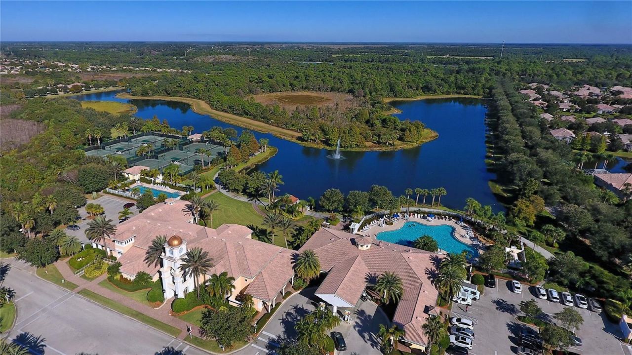 7624 Bergamo Avenue, Unit 4B, Sarasota, FL 34238 Photo