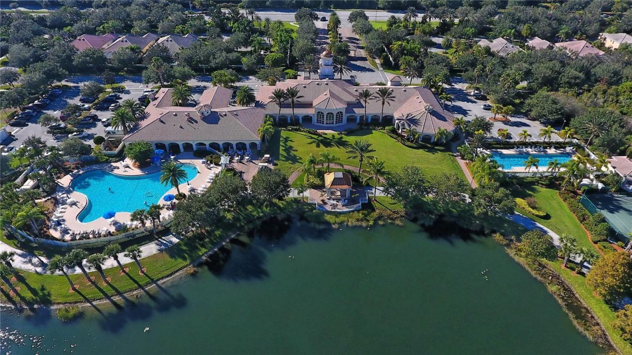 7624 Bergamo Avenue, Unit 4B, Sarasota, FL 34238 Photo