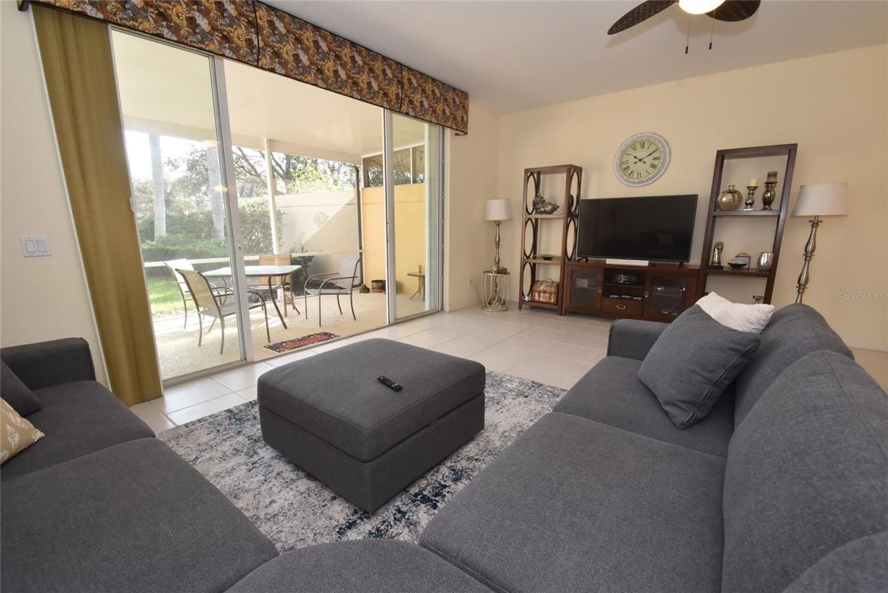 7624 Bergamo Avenue, Unit 4B, Sarasota, FL 34238 Photo