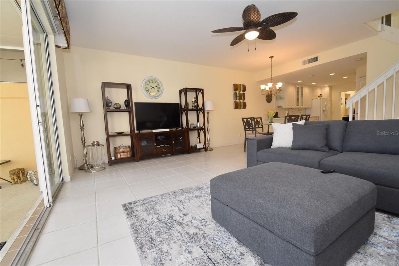 7624 Bergamo Avenue, Unit 4B, Sarasota, FL 34238 Photo