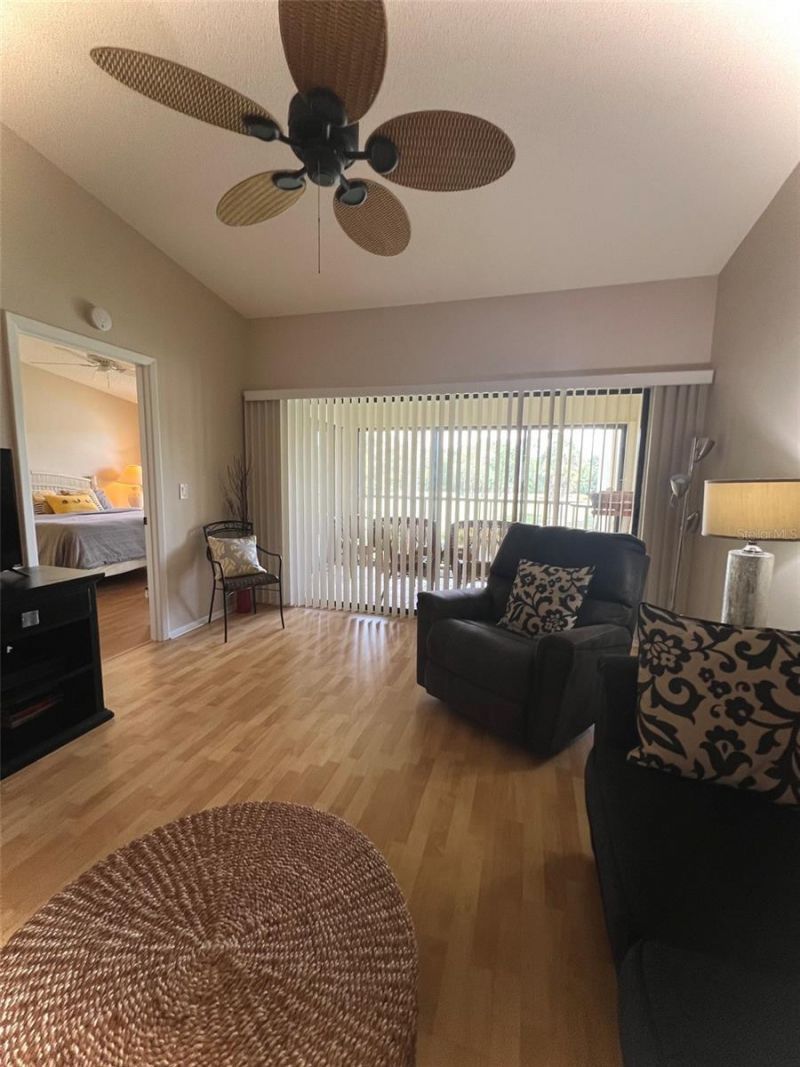 4570 Weybridge, Unit 32, Sarasota, FL 34235 Photo