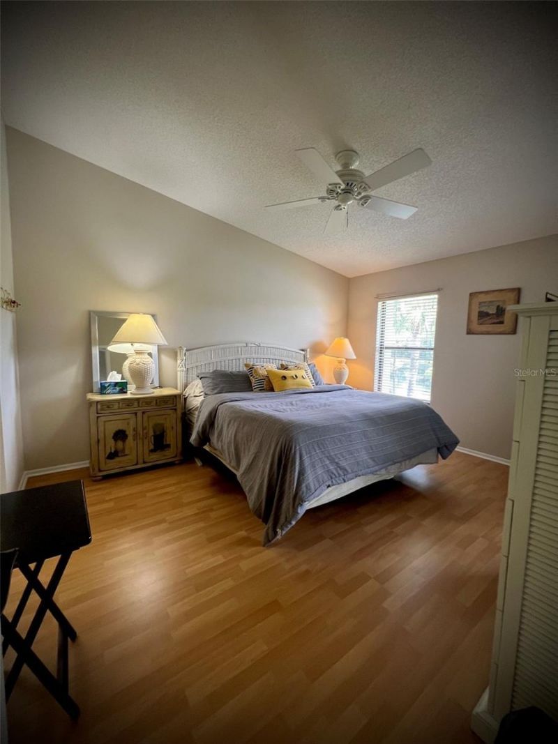 4570 Weybridge, Unit 32, Sarasota, FL 34235 Photo