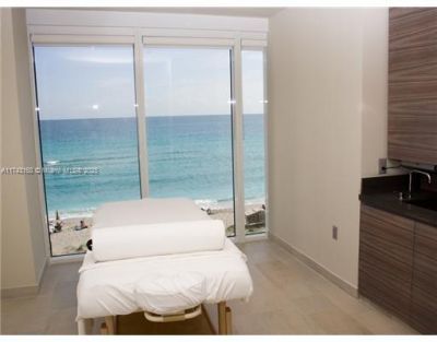 1830 S Ocean Dr, Unit 1708, Hallandale Beach, FL 33009 Photo