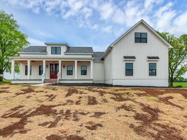 6 Old Zion Rd, Columbia, TN 38401