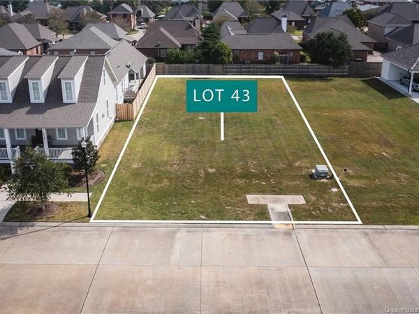 2123 Saint Joseph Avenue, Lake Charles, LA 70601