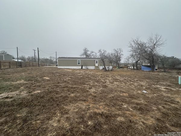 101 Villa Ridge #6, Poteet, TX 78065