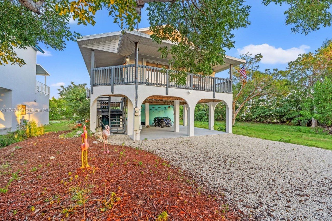 3635 Trade Winds St, Big Pine Key, FL 33043 Photo