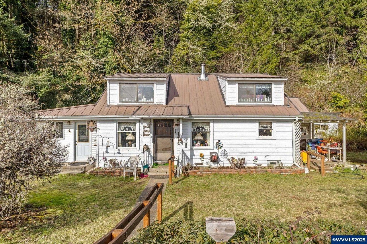 42307 N River Dr, Sweet Home, OR 97386 Main Photo