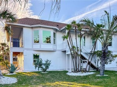 1129 Seagrape LN, SANIBEL, FL 33957