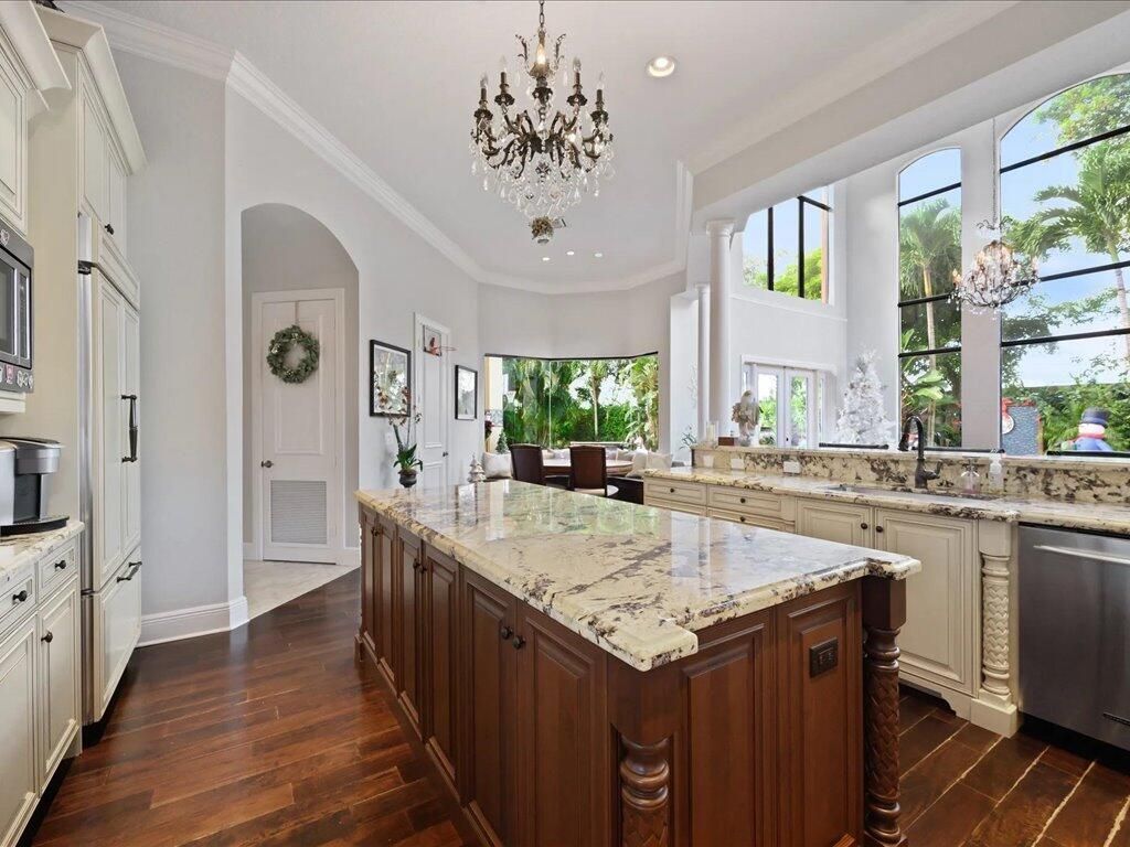 10596 Versailles Boulevard, Wellington, FL 33449 Photo