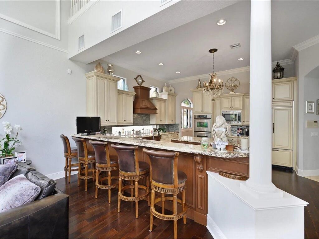 10596 Versailles Boulevard, Wellington, FL 33449 Photo