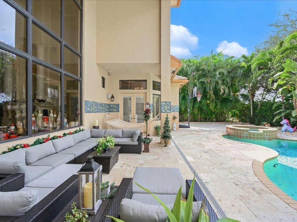 10596 Versailles Boulevard, Wellington, FL 33449 Photo