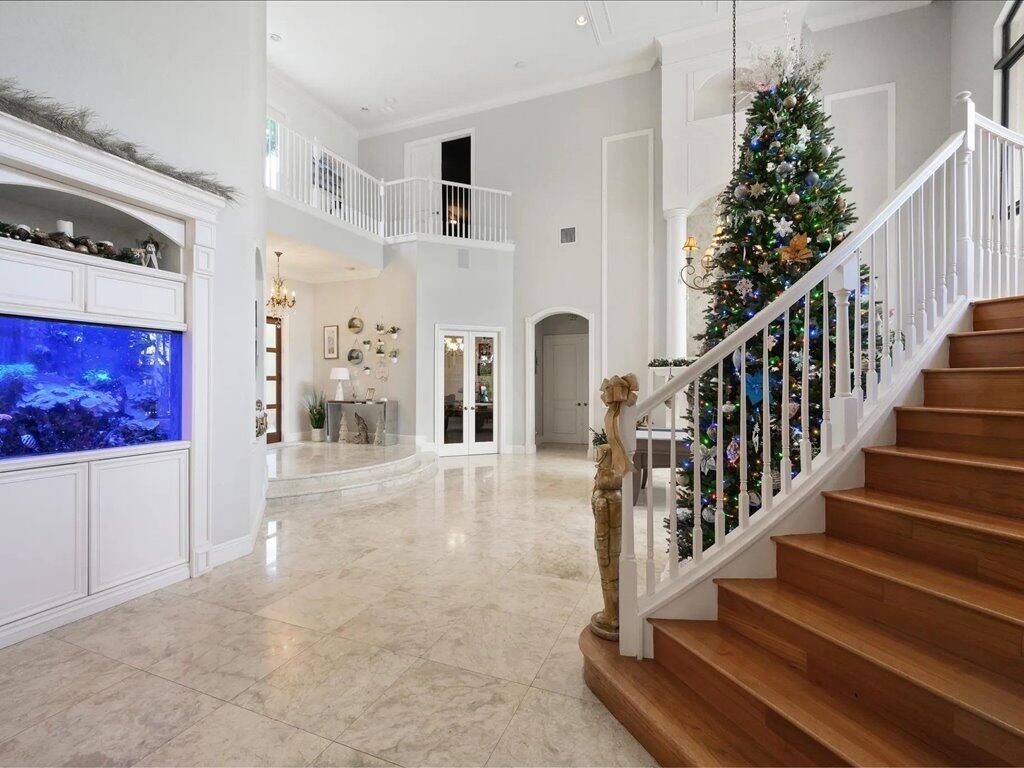 10596 Versailles Boulevard, Wellington, FL 33449 Photo