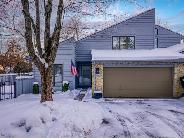 3885 Chestnut Court, Unit S1, Orange, OH 44022