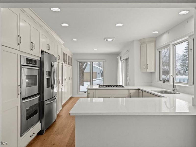 3885 Chestnut Court, Unit S1, Orange, OH 44022 Photo 10