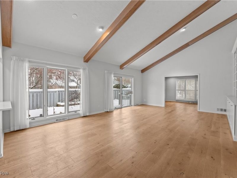 3885 Chestnut Court, Unit S1, Orange, OH 44022 Photo 2