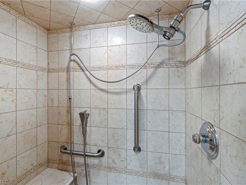 3885 Chestnut Court, Unit S1, Orange, OH 44022 Photo 26