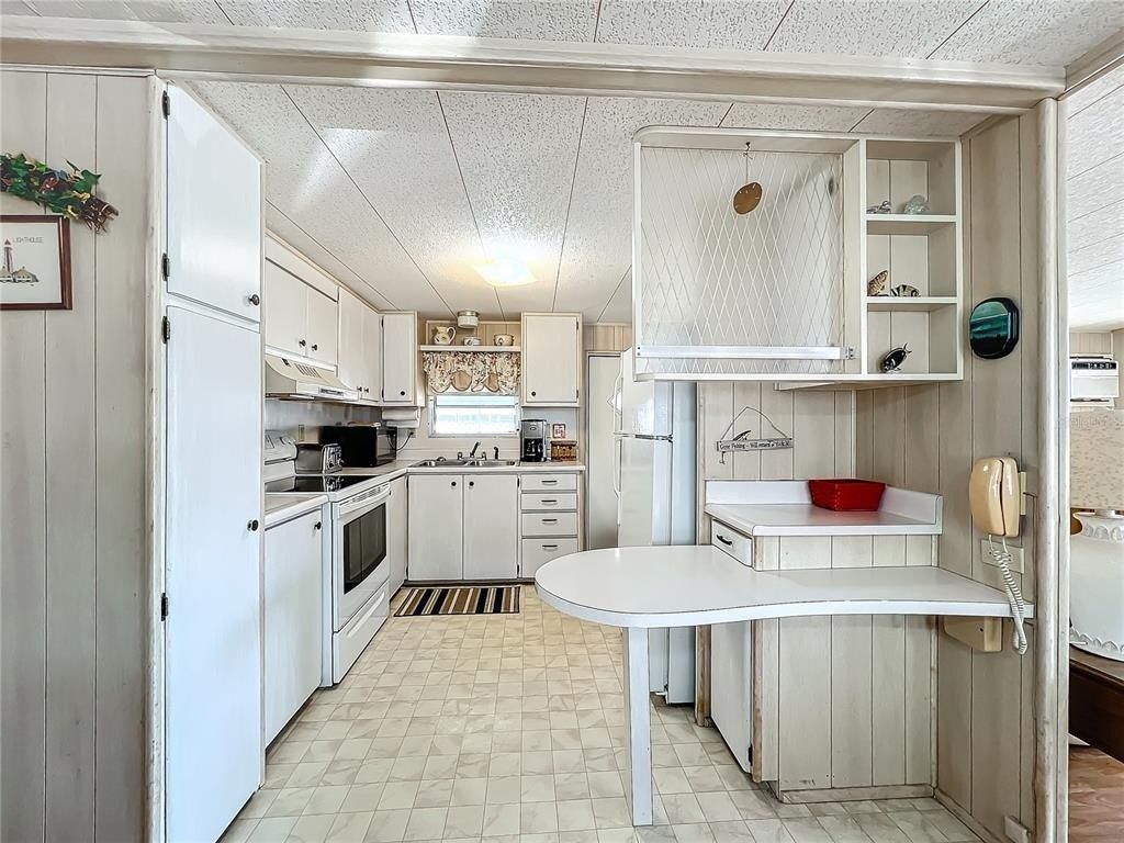 511 50th Avenue Drive W, Bradenton, FL 34207 Photo