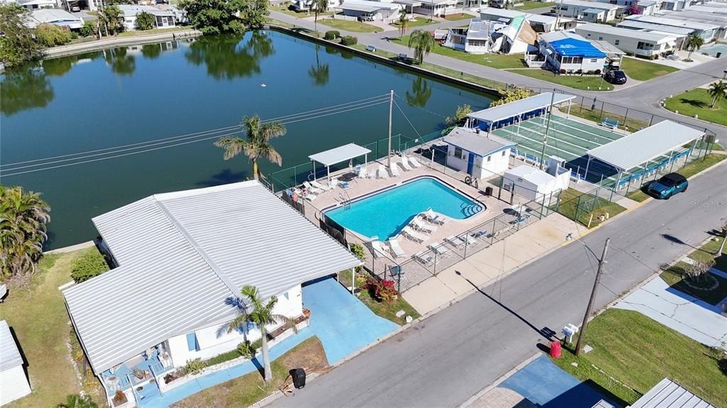 511 50th Avenue Drive W, Bradenton, FL 34207 Photo