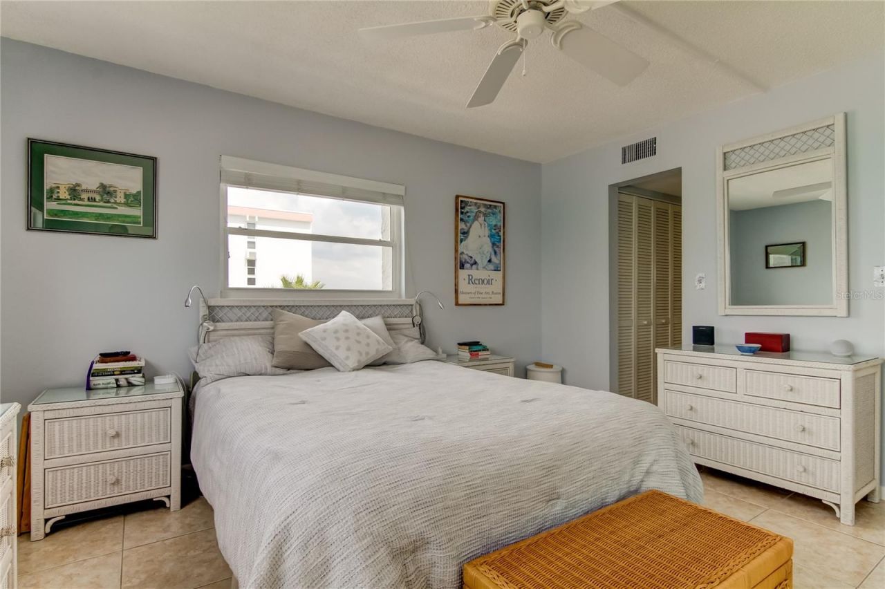 403 Gulf Way, Unit 504, Saint Pete Beach, FL 33706 Photo