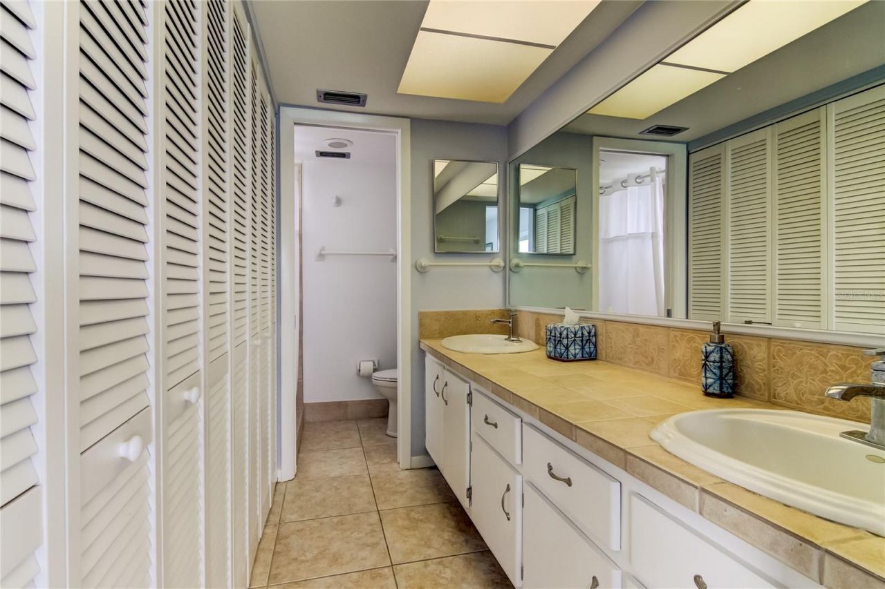 403 Gulf Way, Unit 504, Saint Pete Beach, FL 33706 Photo