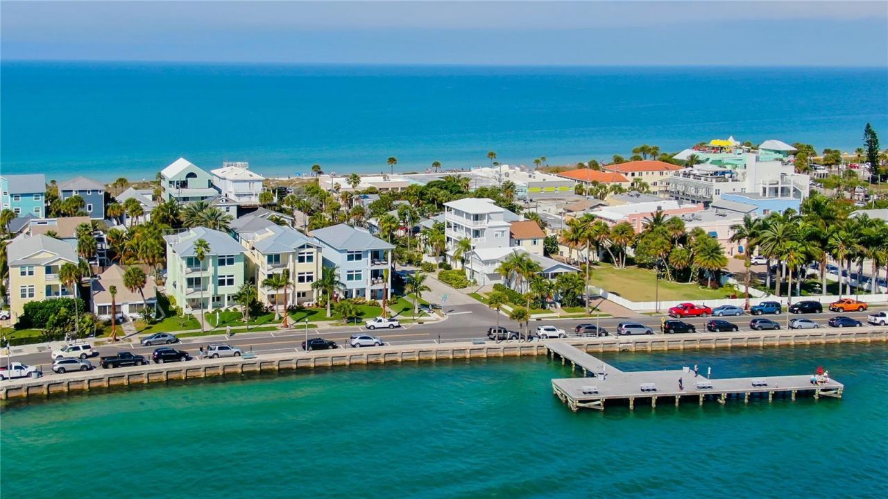 403 Gulf Way, Unit 504, Saint Pete Beach, FL 33706 Photo