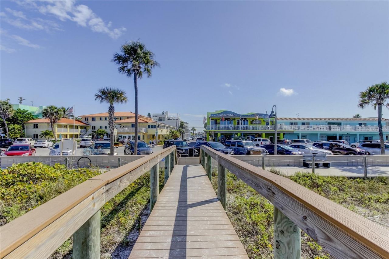 403 Gulf Way, Unit 504, Saint Pete Beach, FL 33706 Photo