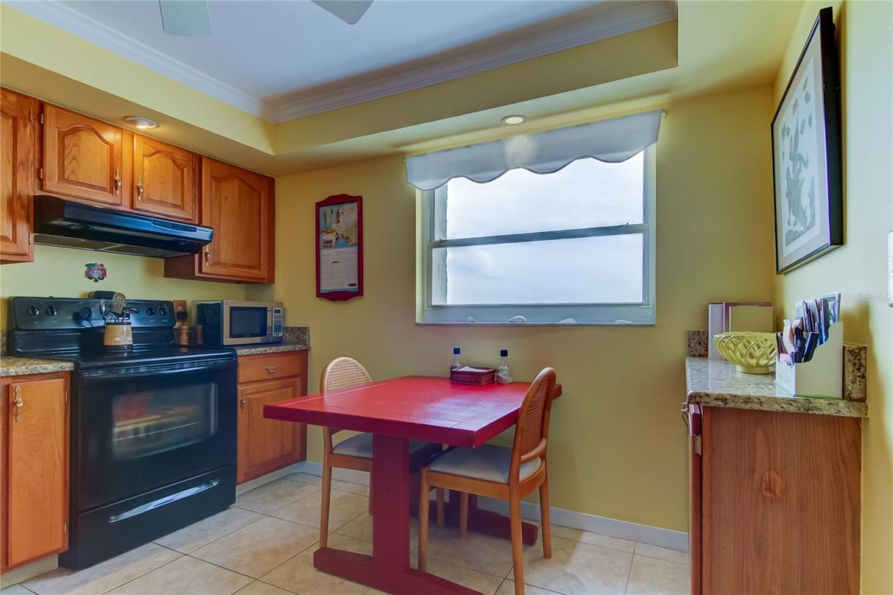 403 Gulf Way, Unit 504, Saint Pete Beach, FL 33706 Photo