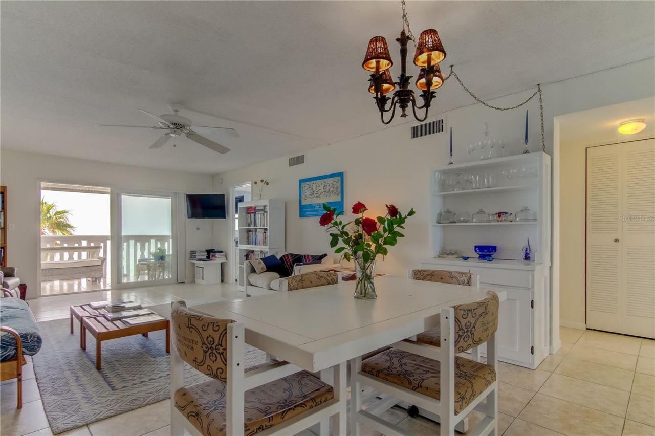 403 Gulf Way, Unit 504, Saint Pete Beach, FL 33706 Photo