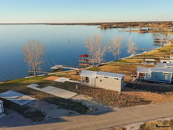 6422 Peninsula Road, Kerens, TX 75144