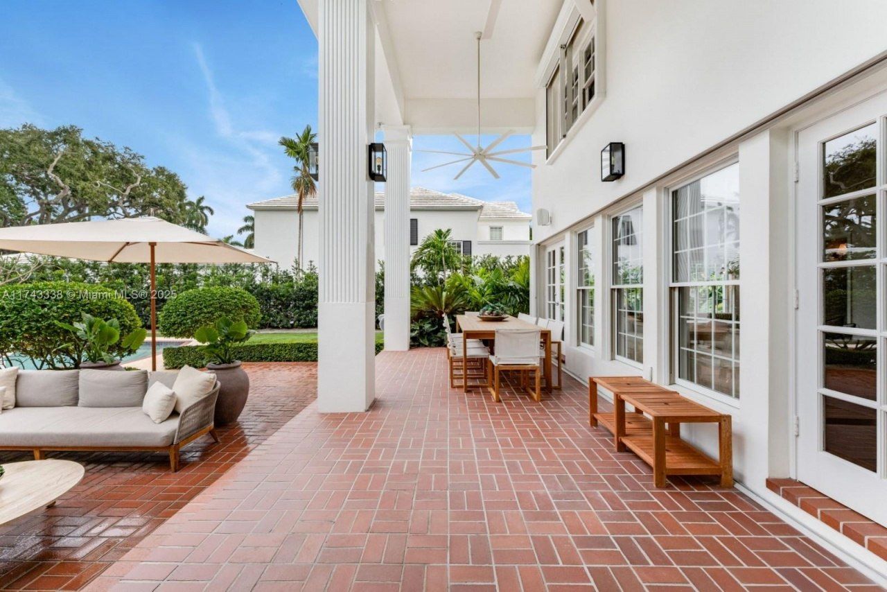 6655 Pinetree Ln, Miami Beach, FL 33141 Photo