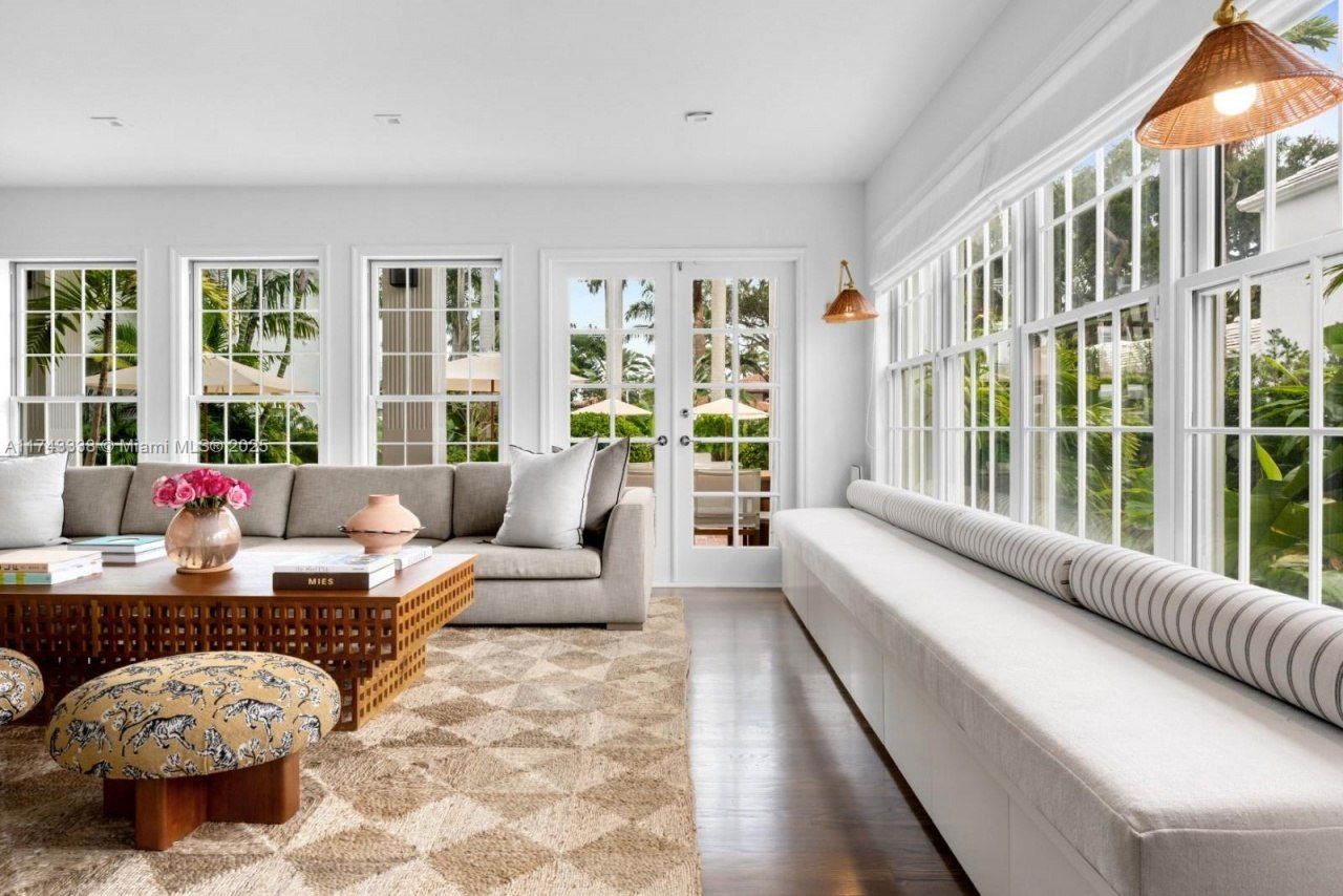 6655 Pinetree Ln, Miami Beach, FL 33141 Photo