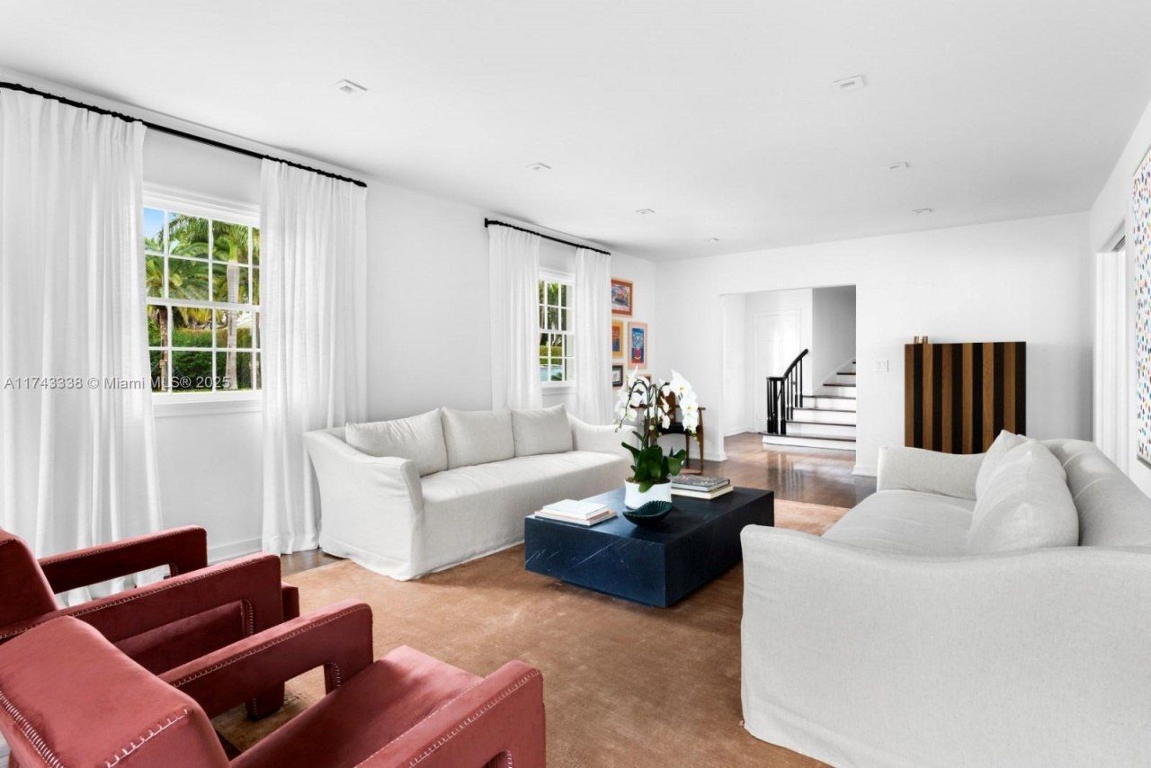 6655 Pinetree Ln, Miami Beach, FL 33141 Photo