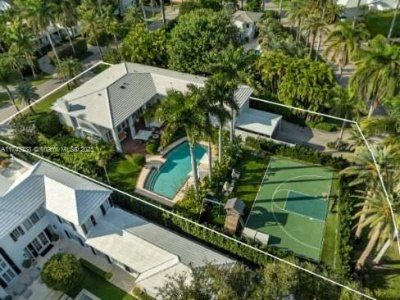 6655 Pinetree Ln, Miami Beach, FL 33141 Photo