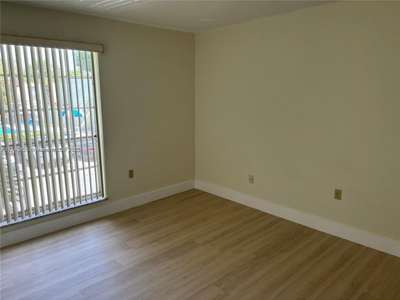 10744 N Kendall, Unit M-18, Miami, FL 33176 Photo