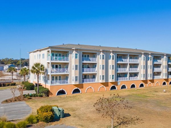 2252 Dolphin Shores Drive SW, Unit 6, Supply, NC 28462