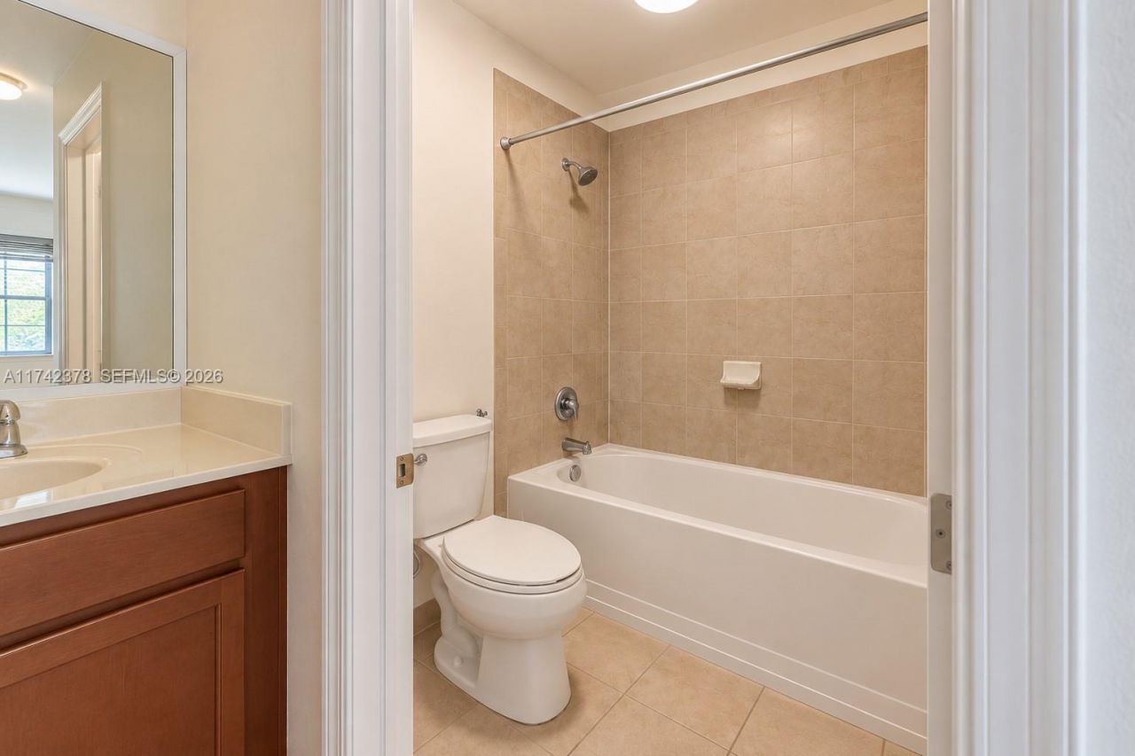 22441 SW 88th Pl, Unit 301-5, Cutler Bay, FL 33190 Photo