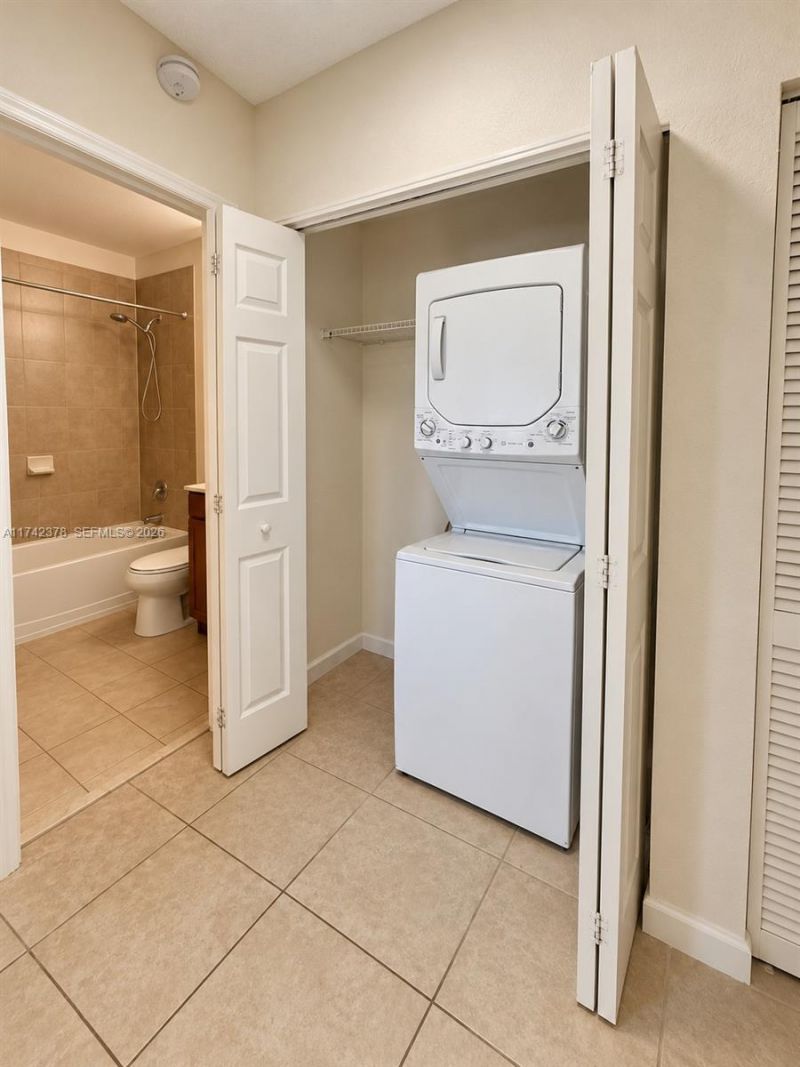 22441 SW 88th Pl, Unit 301-5, Cutler Bay, FL 33190 Photo